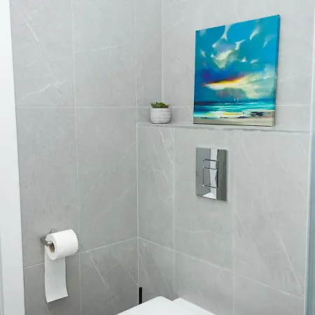 Sea View 1bd Modern Flat In Chayka *